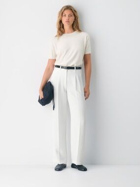 Aritzia Effortless Pant